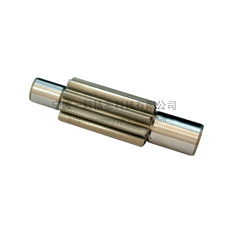 Bicycle gear mid-section fine adjustment screw