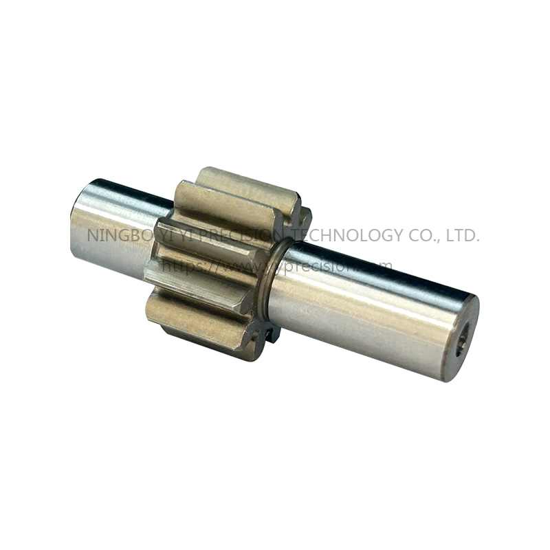 Bicycle gear mid-section fine adjustment screw